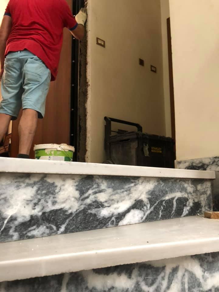 Τοποθέτηση πόρτας ασφαλείας — φωτογραφία 6